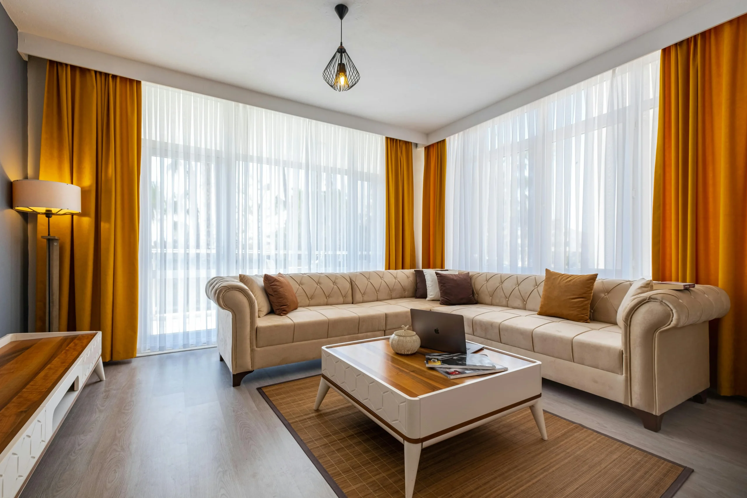 Modern Sofa set in UAE